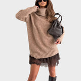 Selena – Conjunto Relax: Suéter y Vestido Maxi