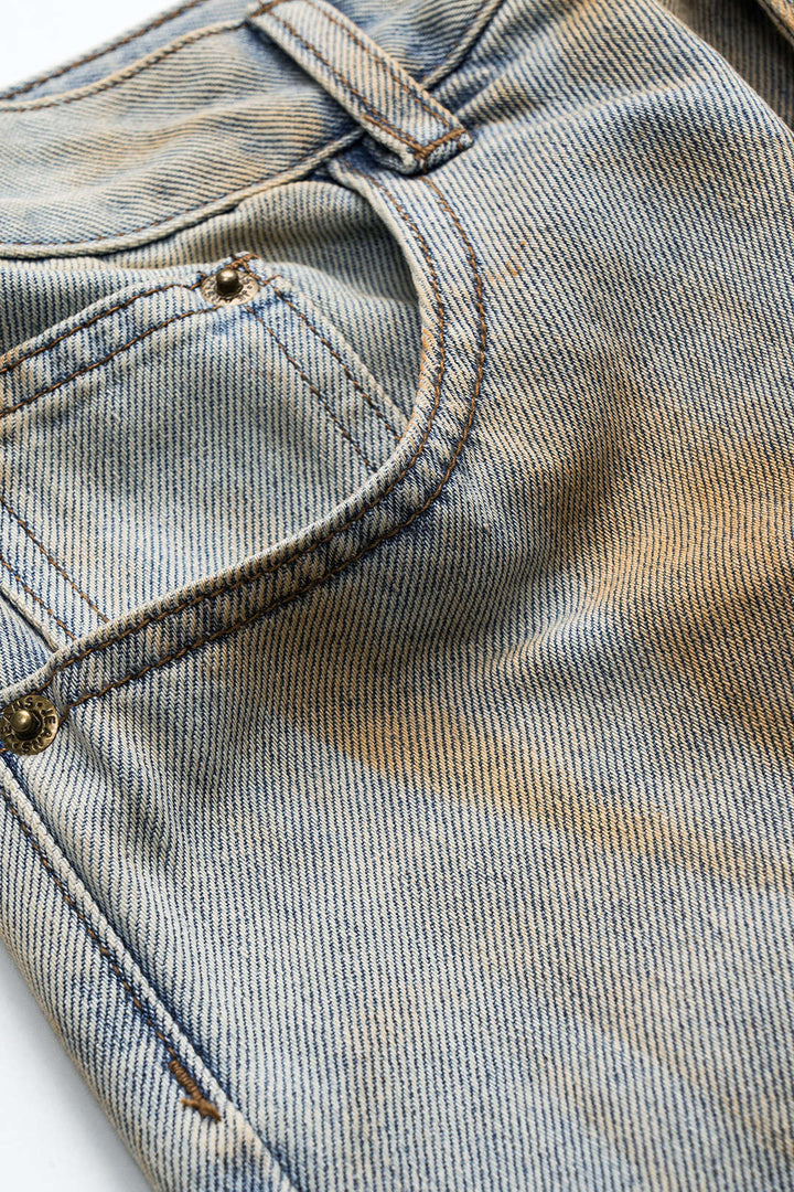 Marta – Jeans Amplios con Botón Chic