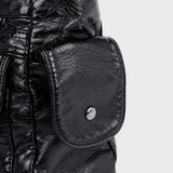 Carolina – Elegante bolso vegano con detalle en forma de corazón