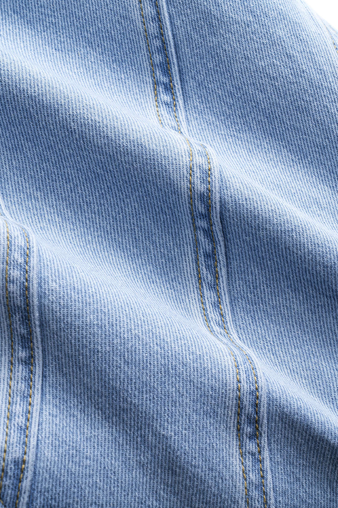 Eduarda – Jeans de corte relajado con bolsillo