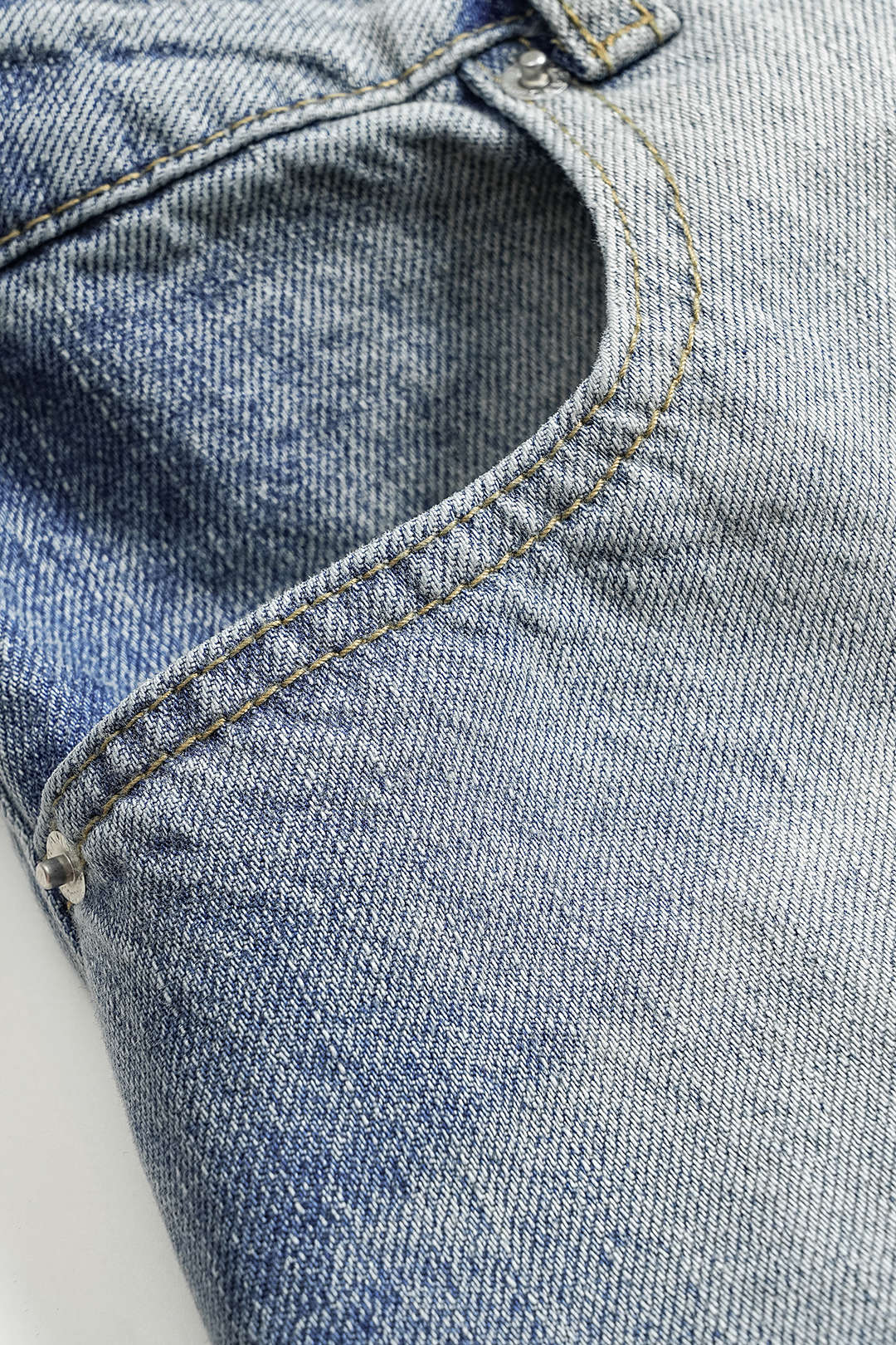 Grácia – Jeans de corte ancho