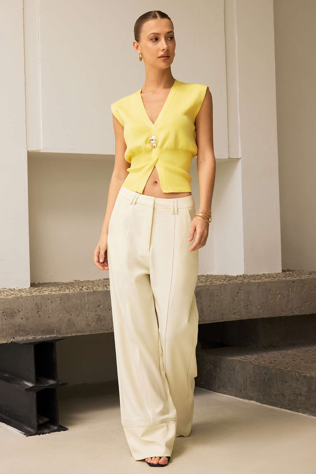 Carolina – Pantalones rectos con acentos