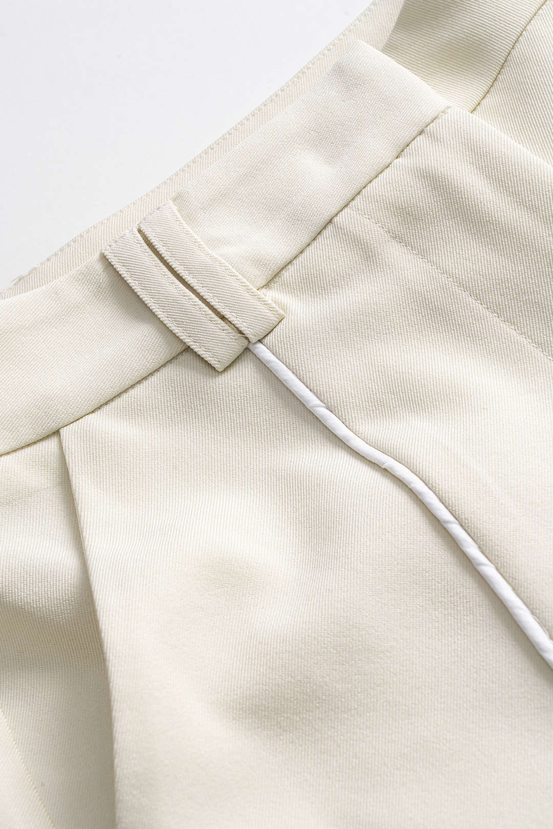 Carolina – Pantalones rectos con acentos