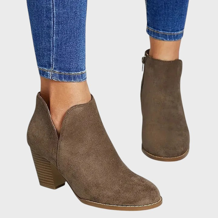 Alexandra - Botas de mujer con cuña y corte a la altura del tobillo