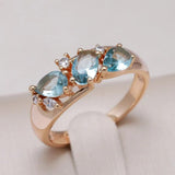 Elegante Anillo Vintage de Zirconia Azul en Oro