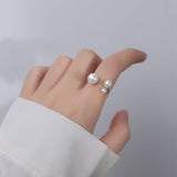 Anillo Triple Ajustable con Perlas de Agua Dulce