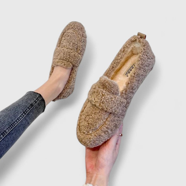 Amélie – Pantuflas chic y acogedoras para el confort del invierno