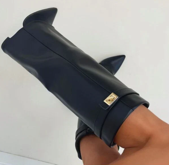 Adriana – Elegantes botas altas con tacón cuadrado