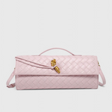 Clutch Melanie con Elegante Detalle de Nudo Dorado