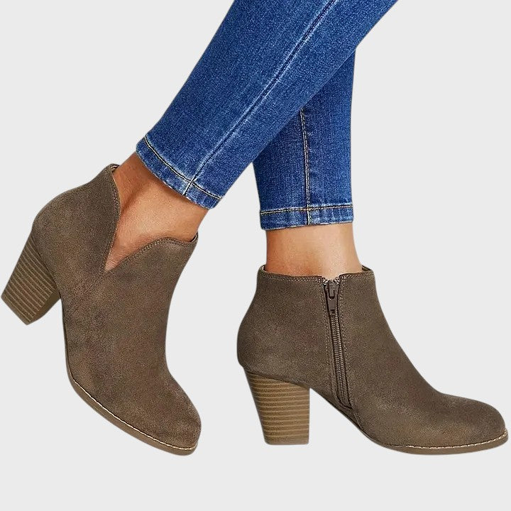 Alexandra - Botas de mujer con cuña y corte a la altura del tobillo