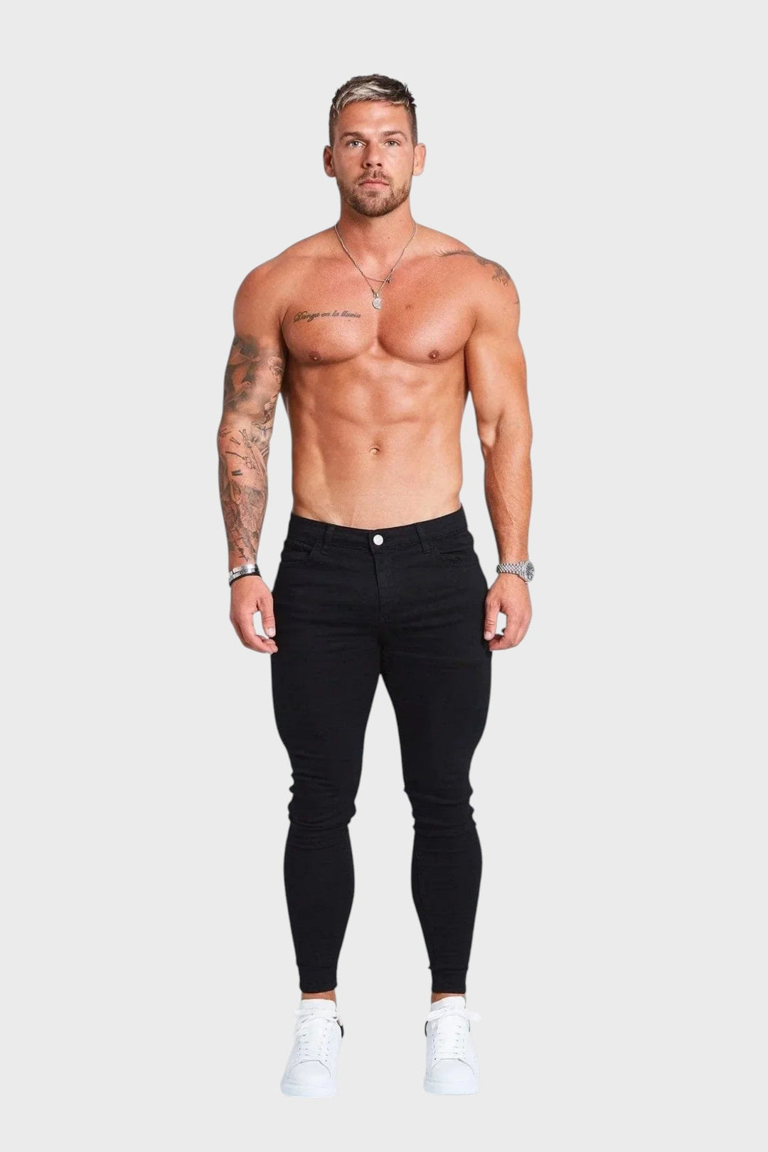 Gustav – Pantalones Negros Sin Desgastes